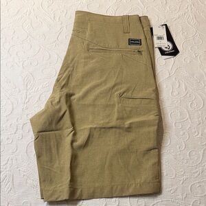 Volcom Men’s Hybrid Cargo Shorts in Kerosene. NWT Size 31